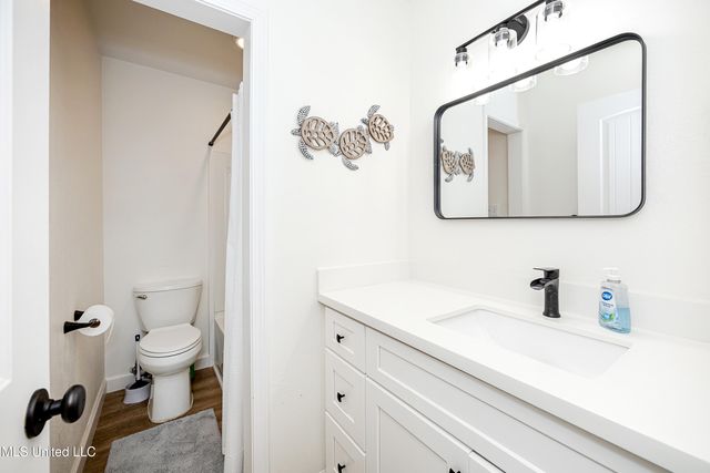 114 Ethel Circle, 8, Ocean Springs, MS 39564