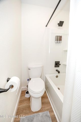 114 Ethel Circle, 8, Ocean Springs, MS 39564