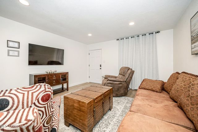 114 Ethel Circle, 8, Ocean Springs, MS 39564