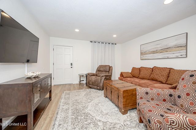 114 Ethel Circle, 8, Ocean Springs, MS 39564