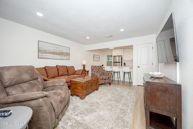 114 Ethel Circle, 8, Ocean Springs, MS 39564