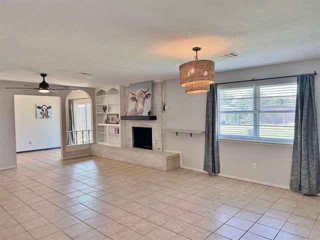 4820 SE Kincaid AVE, Lawton, OK 73501