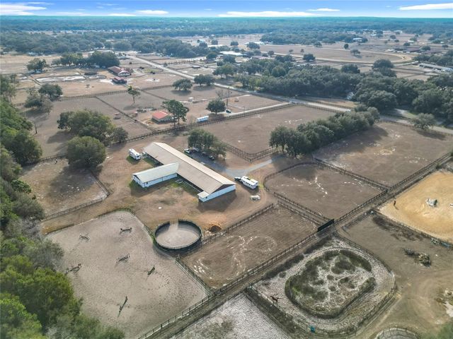 21051 SE 42ND STREET, Morriston, FL 32668