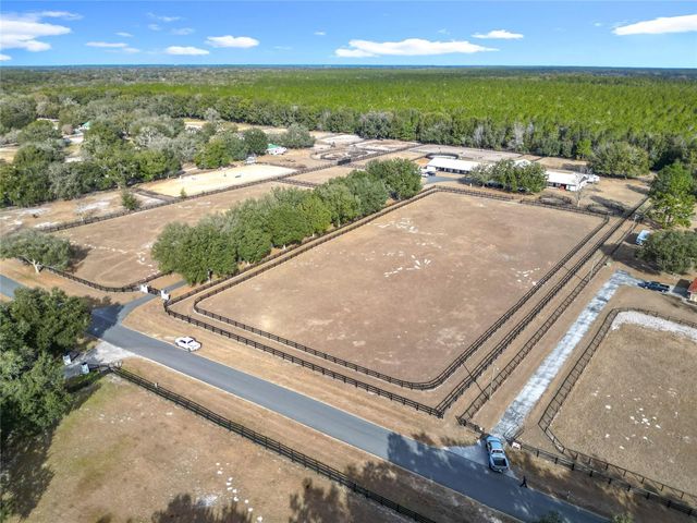 21051 SE 42ND STREET, Morriston, FL 32668