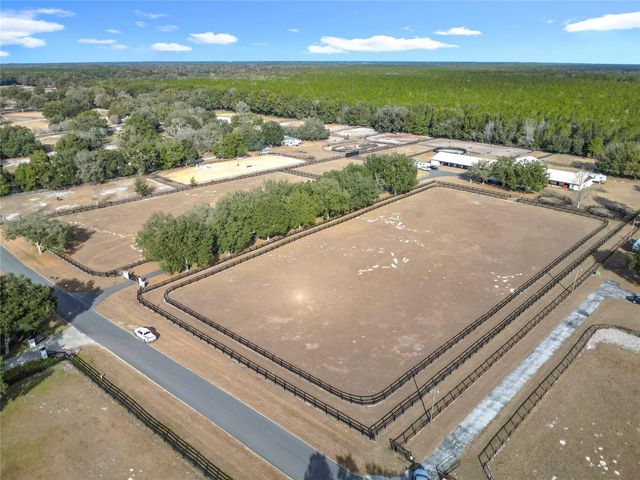 21051 SE 42ND STREET, Morriston, FL 32668