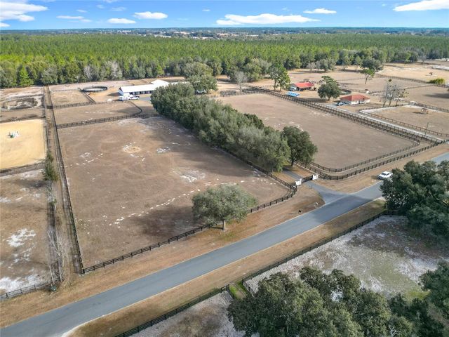 21051 SE 42ND STREET, Morriston, FL 32668