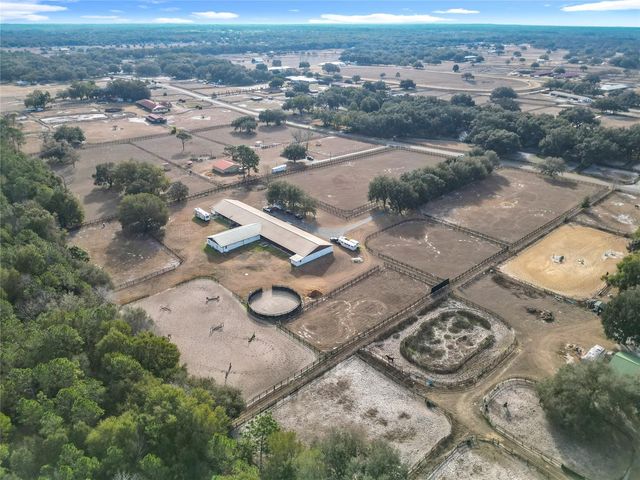 21051 SE 42ND STREET, Morriston, FL 32668