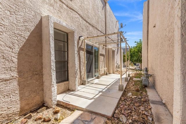 3921 Cambridge Street 2, Las Vegas, NV 89119