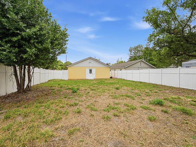 2741 S BROWN AVENUE, Orlando, FL 32806