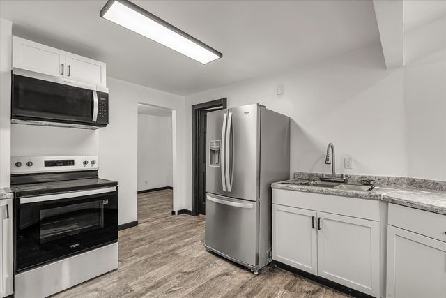 1111 Gaines Street, Davenport, IA 52804