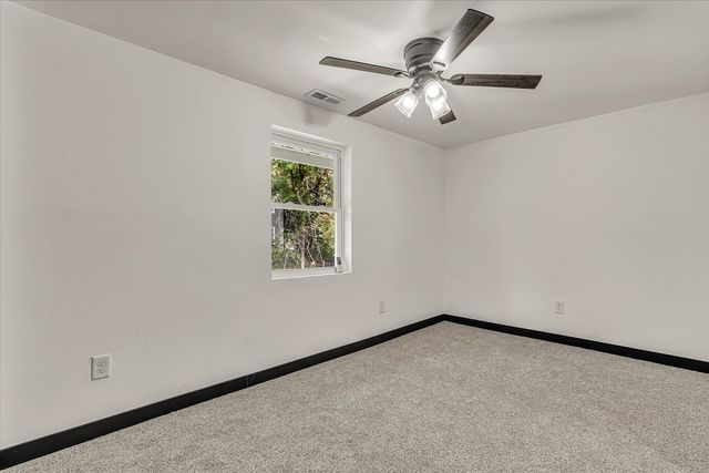 1111 Gaines Street, Davenport, IA 52804