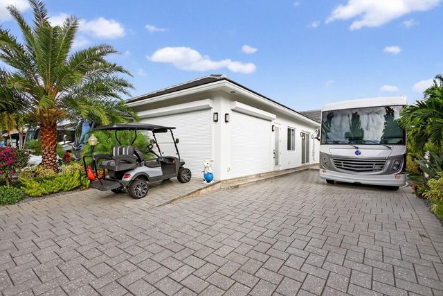 633 N Cortez Drive 633, Margate, FL 33068