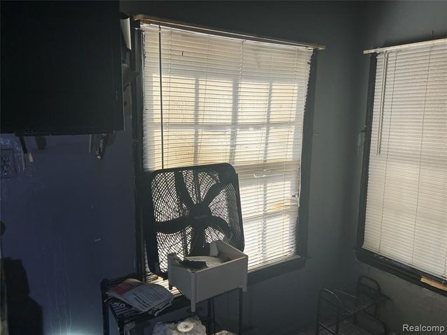 19332 Packard Street, Detroit, MI 48234