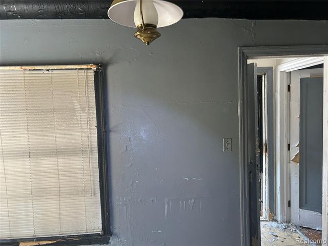 19332 Packard Street, Detroit, MI 48234