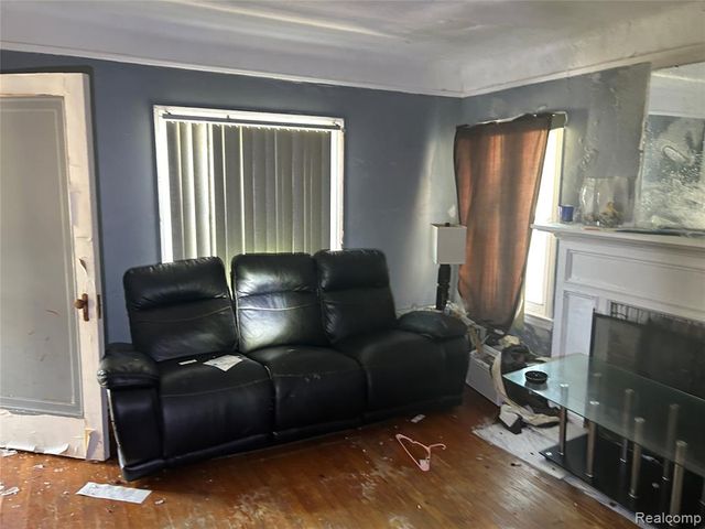 19332 Packard Street, Detroit, MI 48234