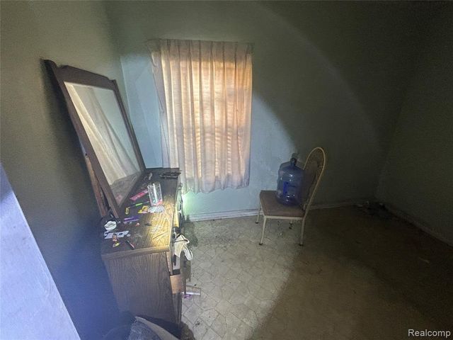 19332 Packard Street, Detroit, MI 48234