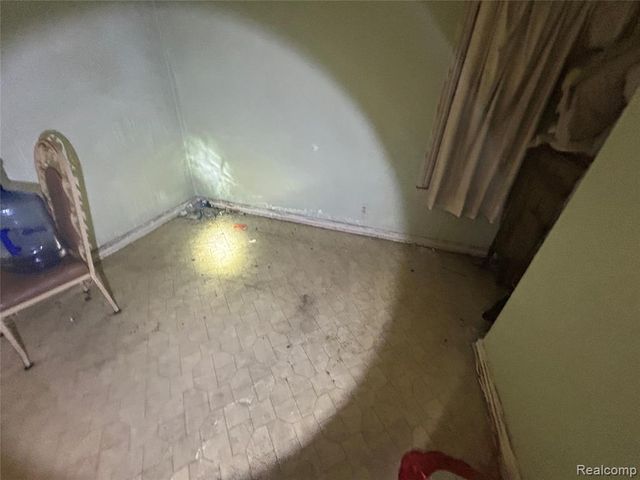 19332 Packard Street, Detroit, MI 48234