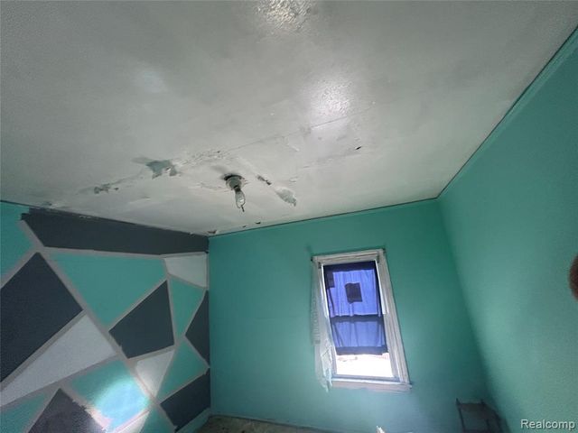 19332 Packard Street, Detroit, MI 48234