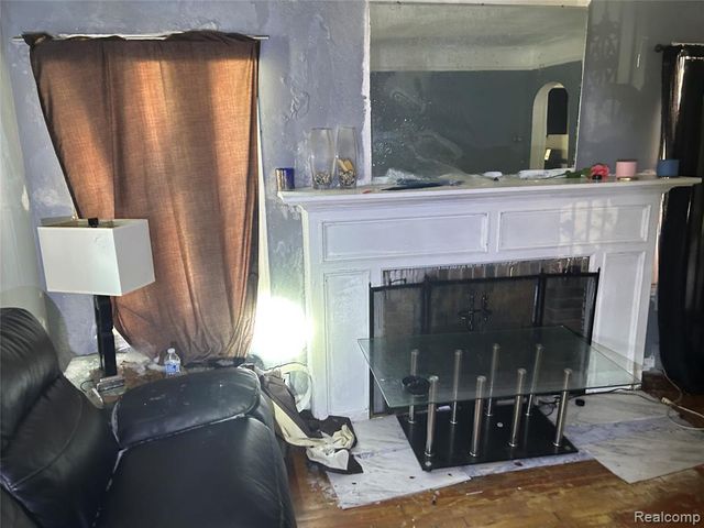 19332 Packard Street, Detroit, MI 48234