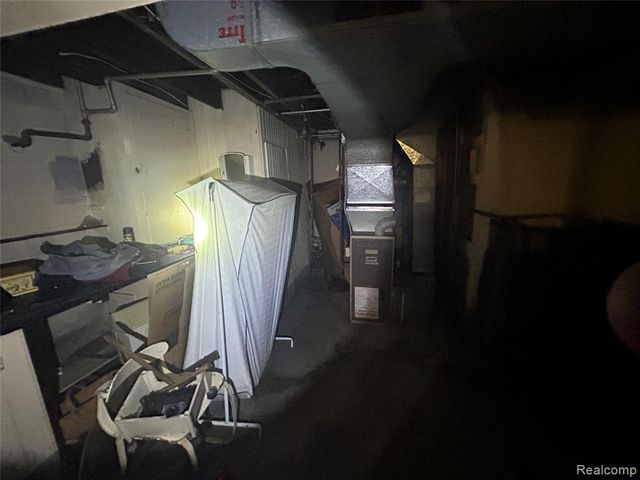 19332 Packard Street, Detroit, MI 48234