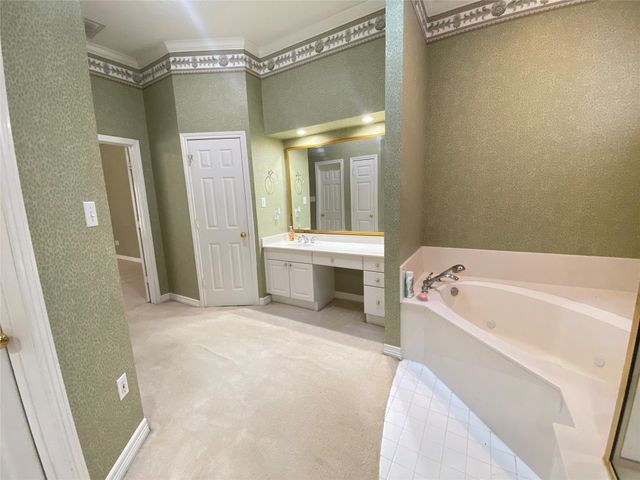 22416 Pebble Beach Way, Huntsville, TX 77320