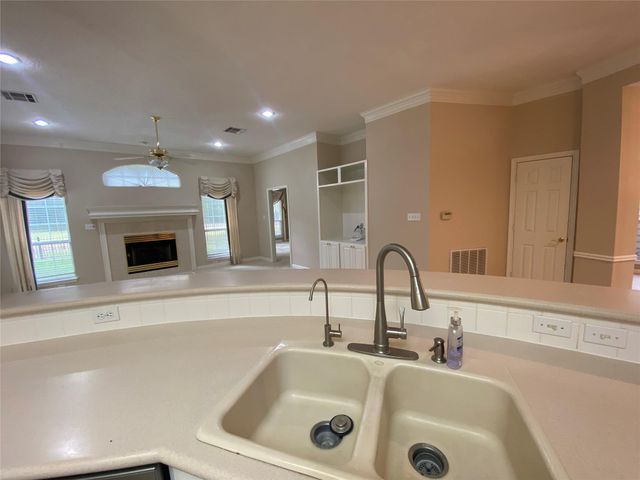 22416 Pebble Beach Way, Huntsville, TX 77320
