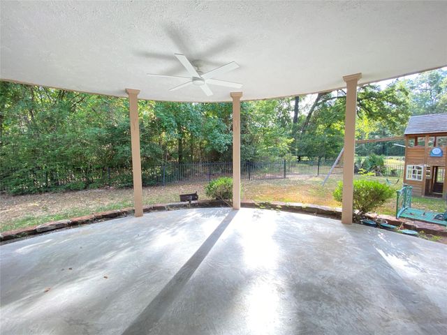 22416 Pebble Beach Way, Huntsville, TX 77320