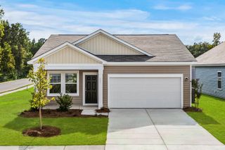 136 Admiral St, Conway, SC 29526