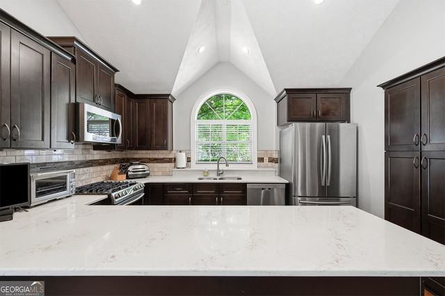 75 Dover Trail, Peachtree City, GA 30269