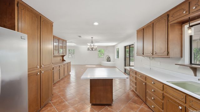 625 Mountain Laurel, New Braunfels, TX 78132