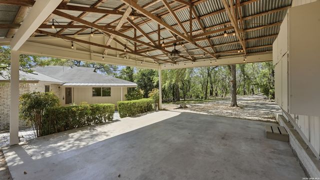 625 Mountain Laurel, New Braunfels, TX 78132