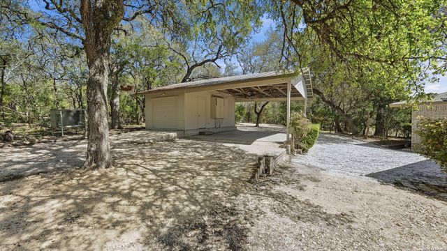 625 Mountain Laurel, New Braunfels, TX 78132