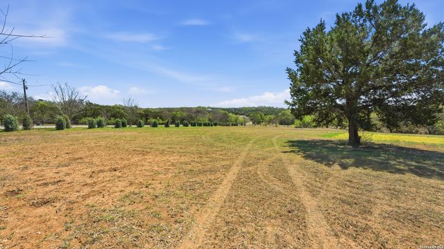 625 Mountain Laurel, New Braunfels, TX 78132