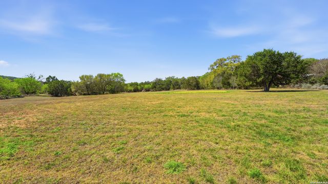 625 Mountain Laurel, New Braunfels, TX 78132