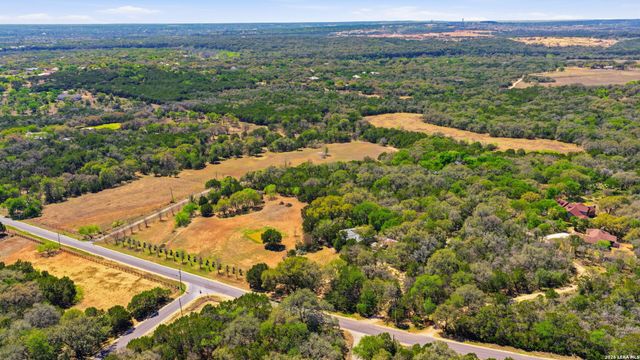 625 Mountain Laurel, New Braunfels, TX 78132