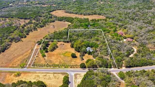625 Mountain Laurel, New Braunfels, TX 78132