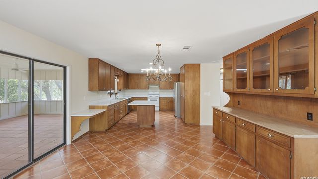 625 Mountain Laurel, New Braunfels, TX 78132