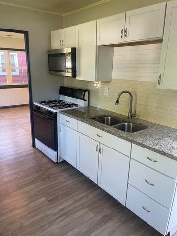 7547 Beech Avenue, Hammond, IN 46324