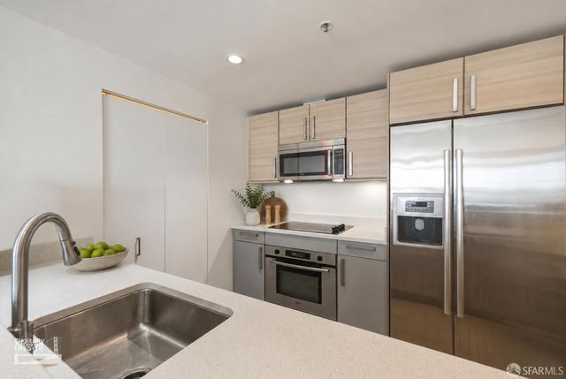 555 4th Street 707, San Francisco, CA 94107