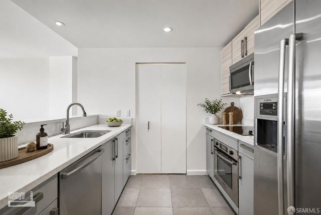 555 4th Street 707, San Francisco, CA 94107
