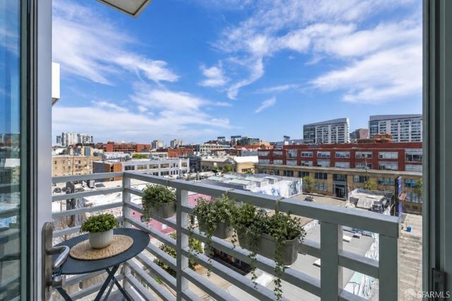 555 4th Street 707, San Francisco, CA 94107
