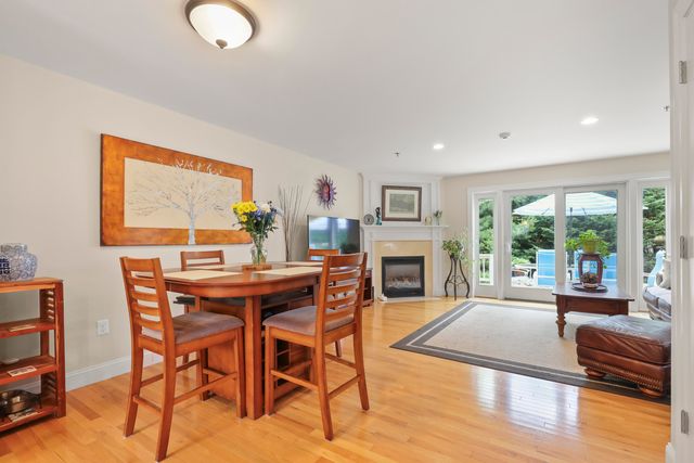 850 West Falmouth Highway 11U, Falmouth, MA 02540