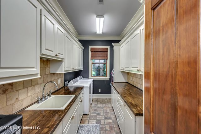 100 Arbor Landing, Brandon, MS 39047