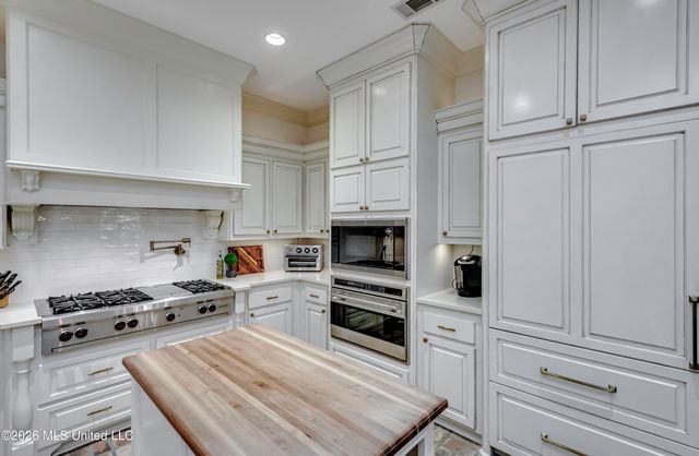 100 Arbor Landing, Brandon, MS 39047