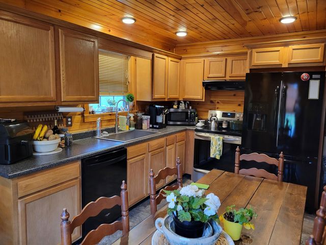289 Halls Ridge Road, Wellington, KY 40387