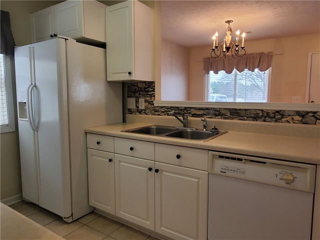 123 Perkins Place, Seneca, SC 29678