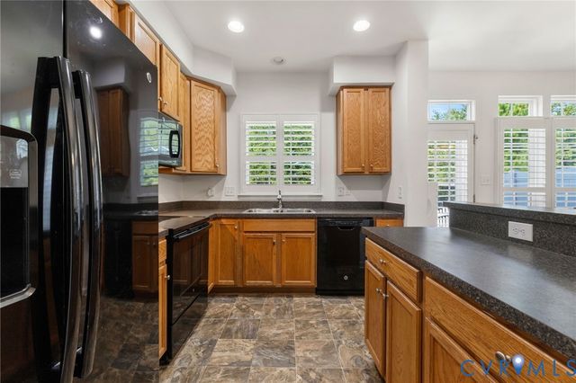 8878 Ringview Dr, Mechanicsville, VA 23116