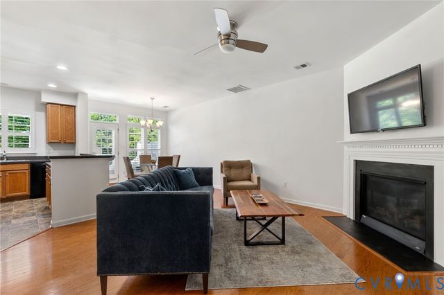 8878 Ringview Dr, Mechanicsville, VA 23116