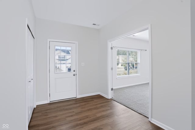 173 Lynnette Way, Cumberland, IN 46229