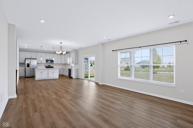 173 Lynnette Way, Cumberland, IN 46229
